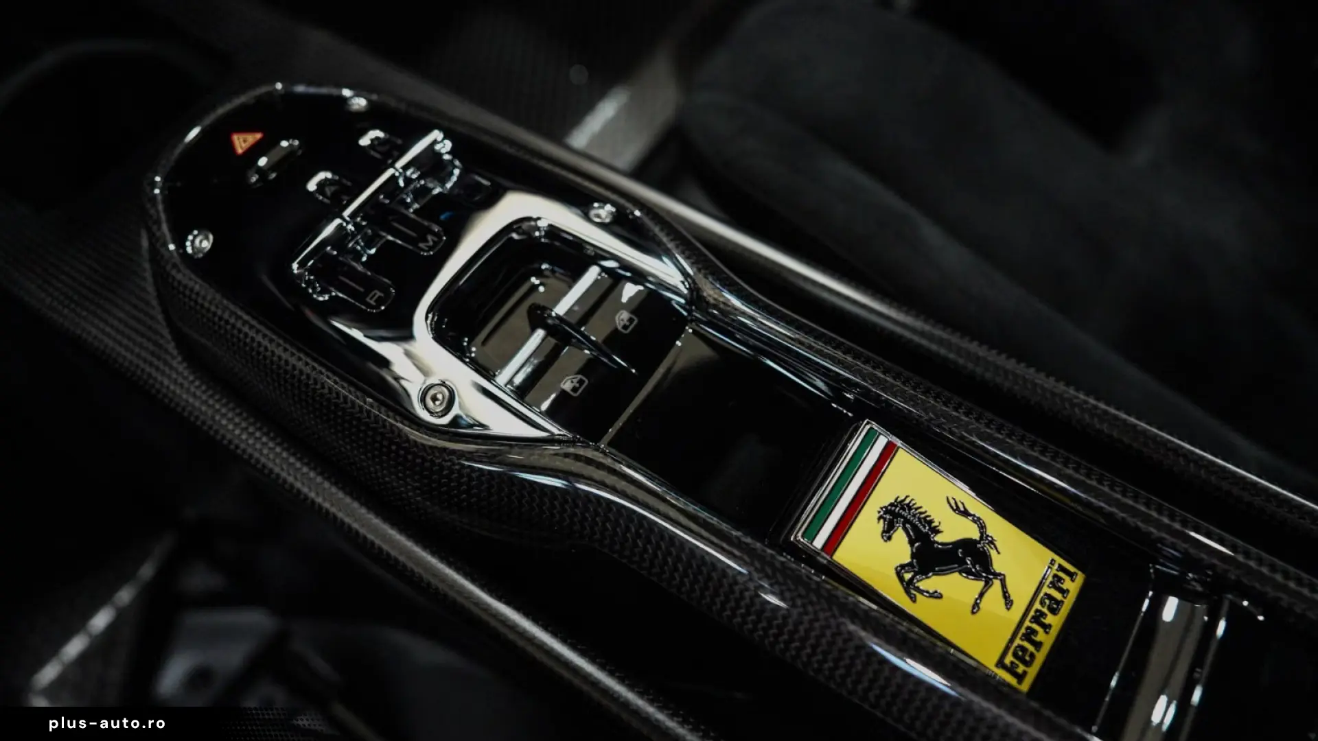 Ferrari 296 GTB Speciale  FULL CARBON  STRIPES  JBL  LIFT