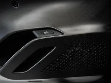 Ferrari 296 GTB Speciale  FULL CARBON  STRIPES  JBL  LIFT