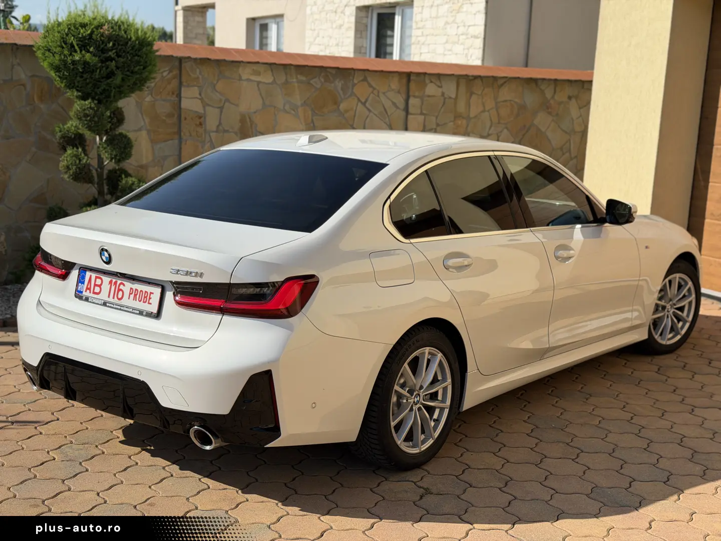 BMW 330i facelift M Sport   TVA deductibil   finantare