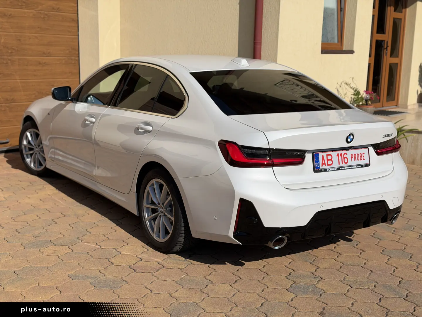 BMW 330i facelift M Sport   TVA deductibil   finantare