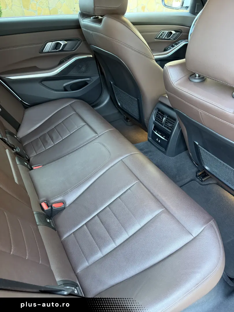 BMW 330i facelift M Sport   TVA deductibil   finantare