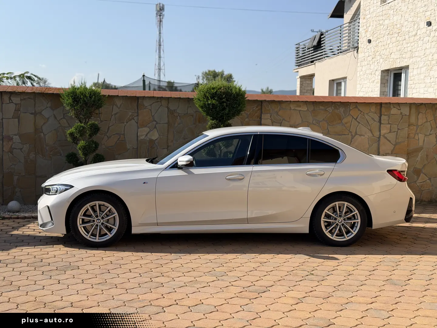 BMW 330i facelift M Sport   TVA deductibil   finantare