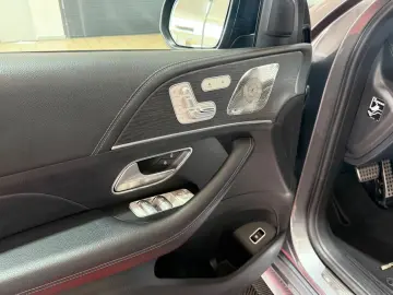 MERCEDES-BENZ GLE 400 Coupe 4Matic HUD PANO AMG-LINE…