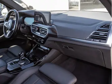 BMW X3 xDr20i MSport HUD 360 H&K Sunroof