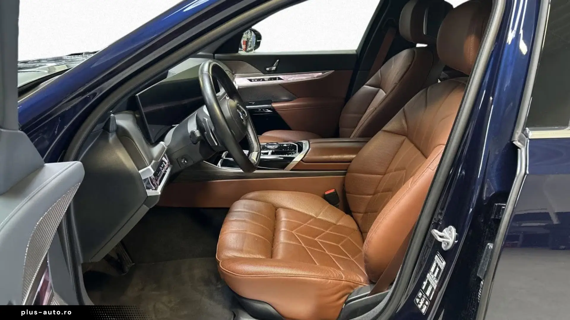 BMW 740d xD DAPr ExecutiveLounge TV Entertainment