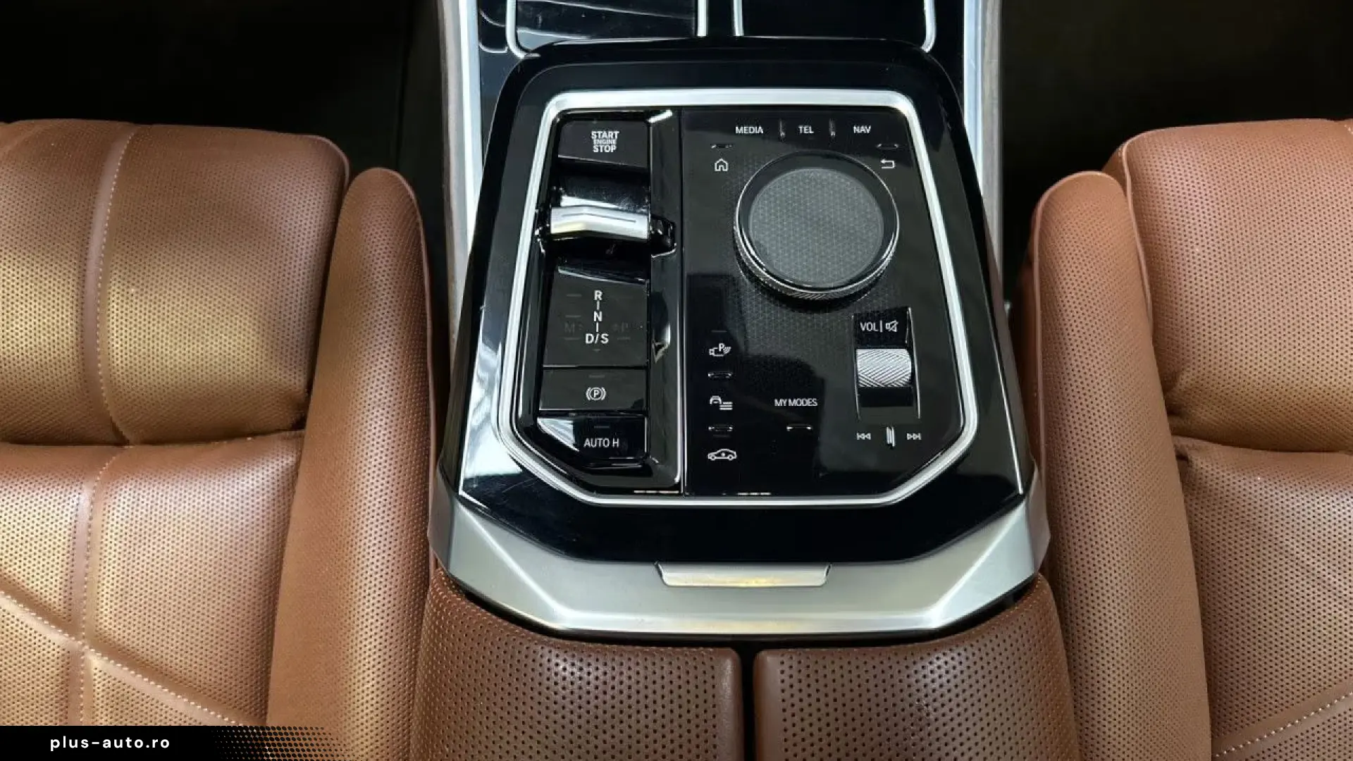 BMW 740d xD DAPr ExecutiveLounge TV Entertainment