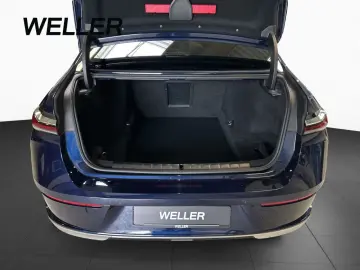 BMW 740d xD DAPr ExecutiveLounge TV Entertainment