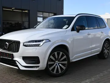 VOLVO XC90 B5D AWD Plus Dark STDHZG PANO LUFT 360  AHK