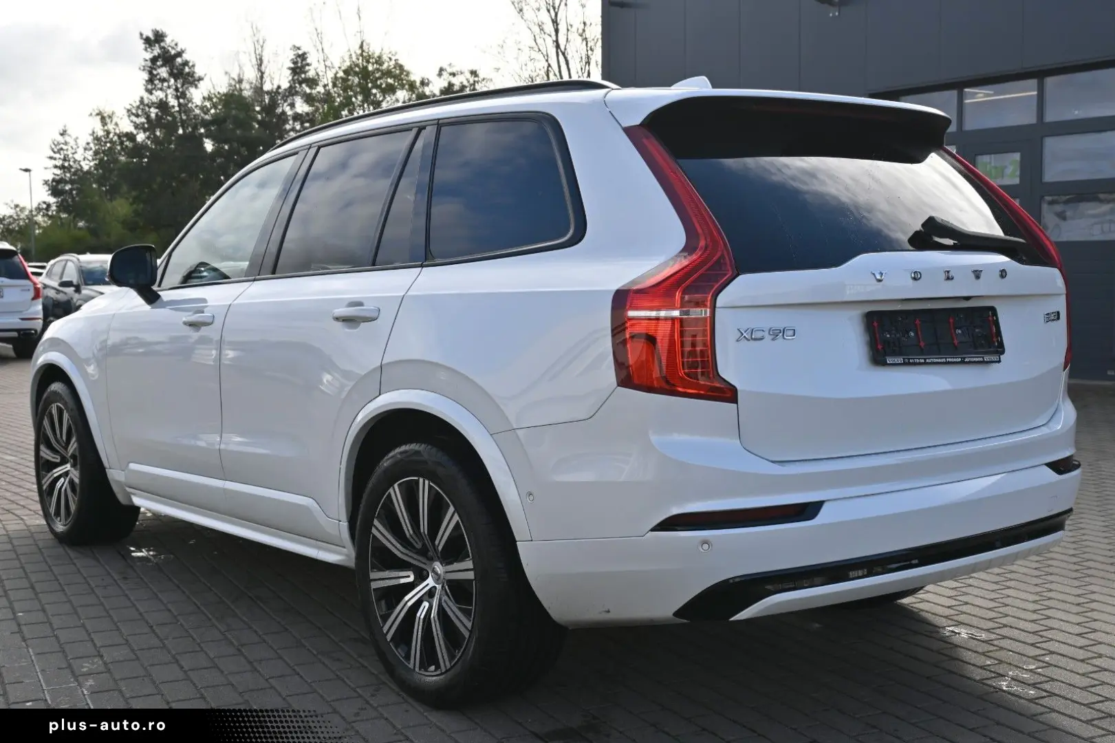 VOLVO XC90 B5D AWD Plus Dark STDHZG PANO LUFT 360  AHK