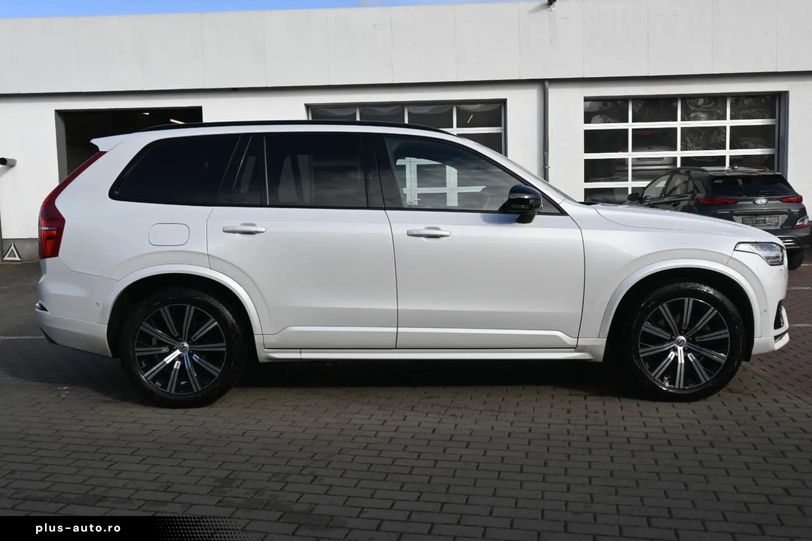 VOLVO XC90 B5D AWD Plus Dark STDHZG PANO LUFT 360  AHK