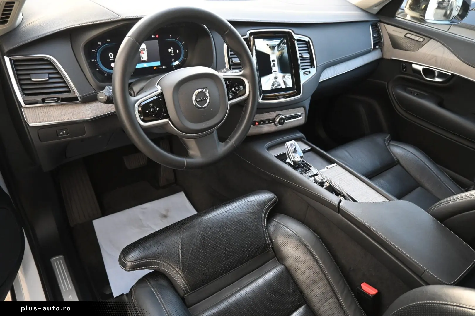 VOLVO XC90 B5D AWD Plus Dark STDHZG PANO LUFT 360  AHK