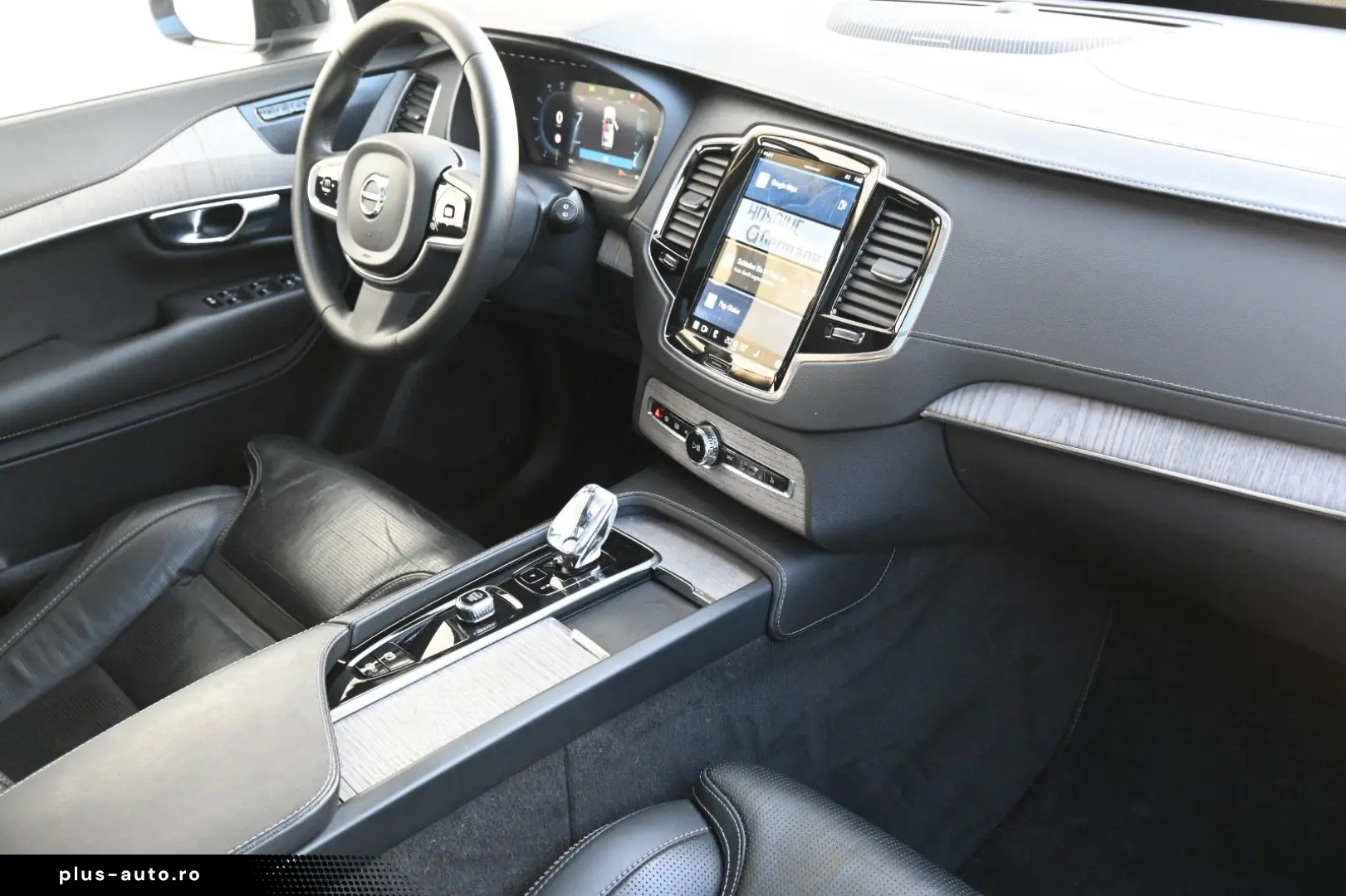 VOLVO XC90 B5D AWD Plus Dark STDHZG PANO LUFT 360  AHK