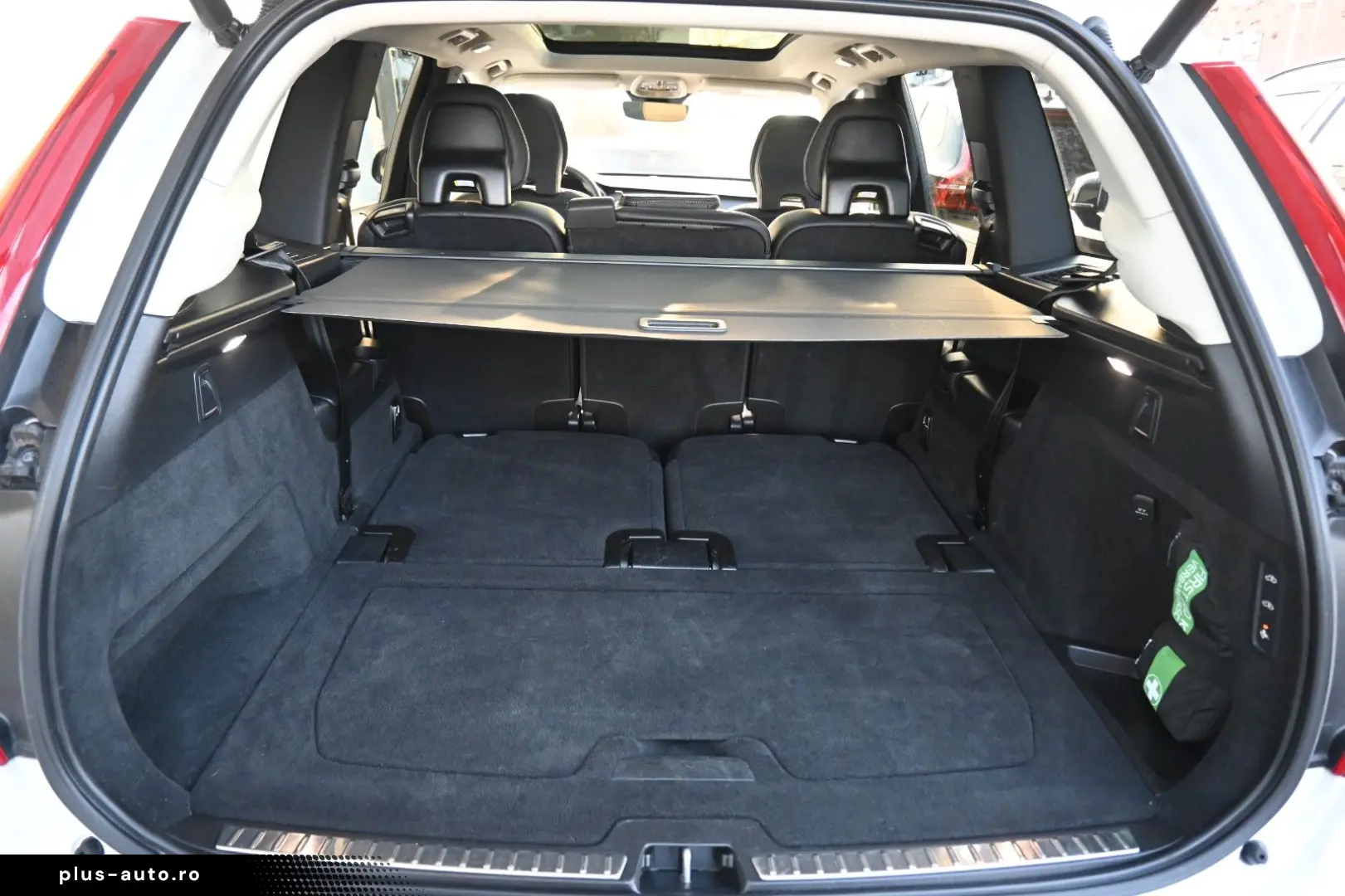 VOLVO XC90 B5D AWD Plus Dark STDHZG PANO LUFT 360  AHK