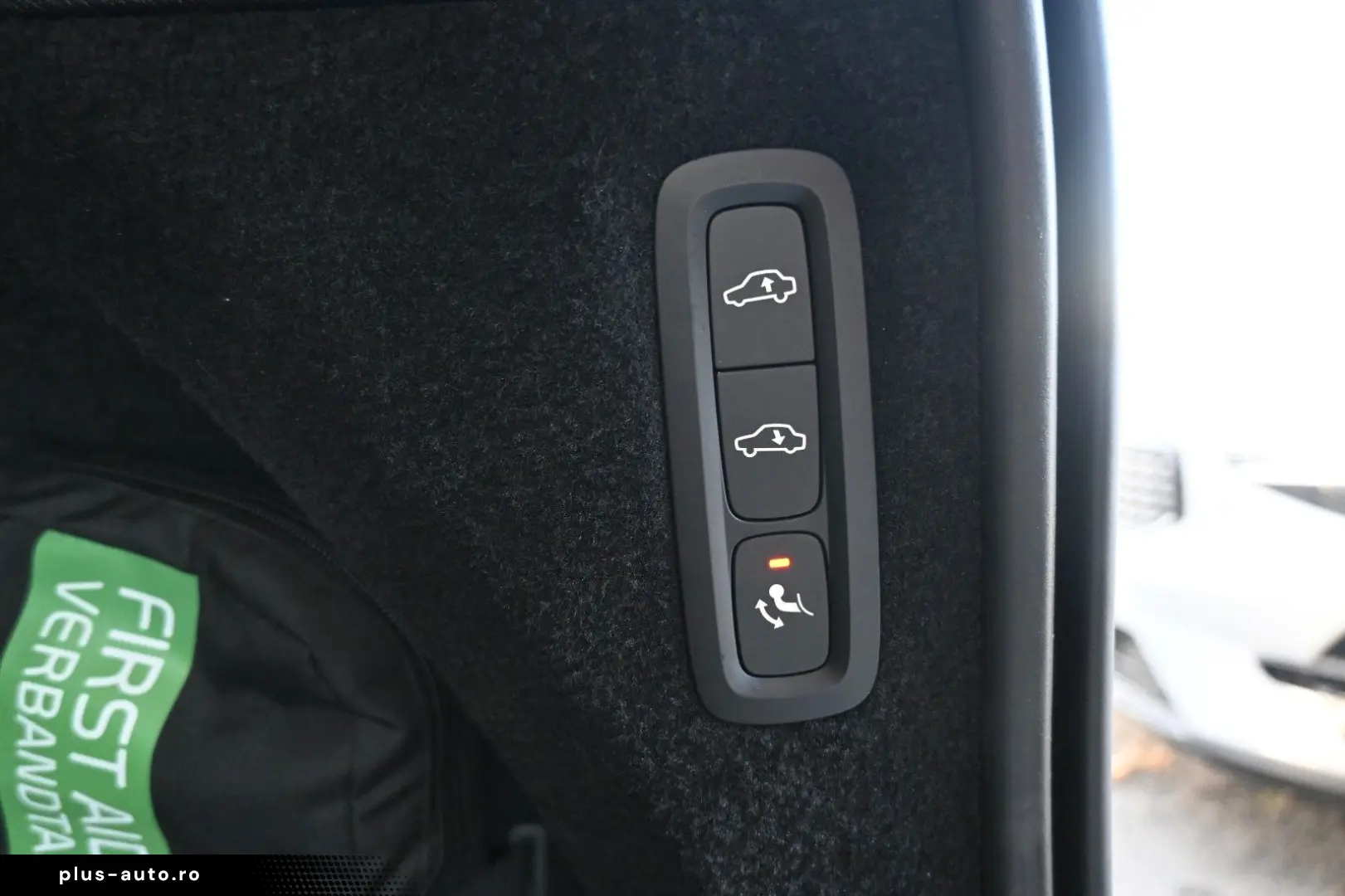 VOLVO XC90 B5D AWD Plus Dark STDHZG PANO LUFT 360  AHK