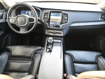 VOLVO XC90 B5D AWD Plus Dark STDHZG PANO LUFT 360  AHK