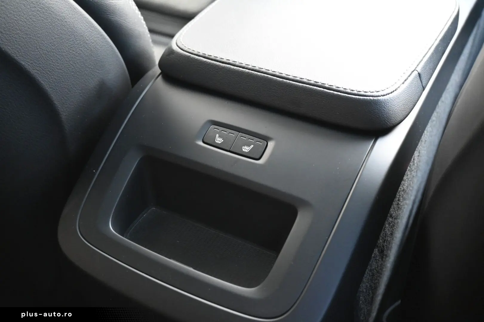 VOLVO XC90 B5D AWD Plus Dark STDHZG PANO LUFT 360  AHK