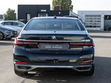 BMW 730 d xDrive LCI  360 ACC Nappa HUD Massage 20