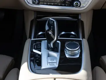BMW 730 d xDrive LCI  360 ACC Nappa HUD Massage 20