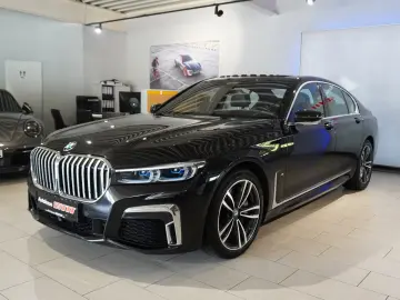 BMW 740xd ~M Sport~HUD~Har&Ka~Soft~Gestik~