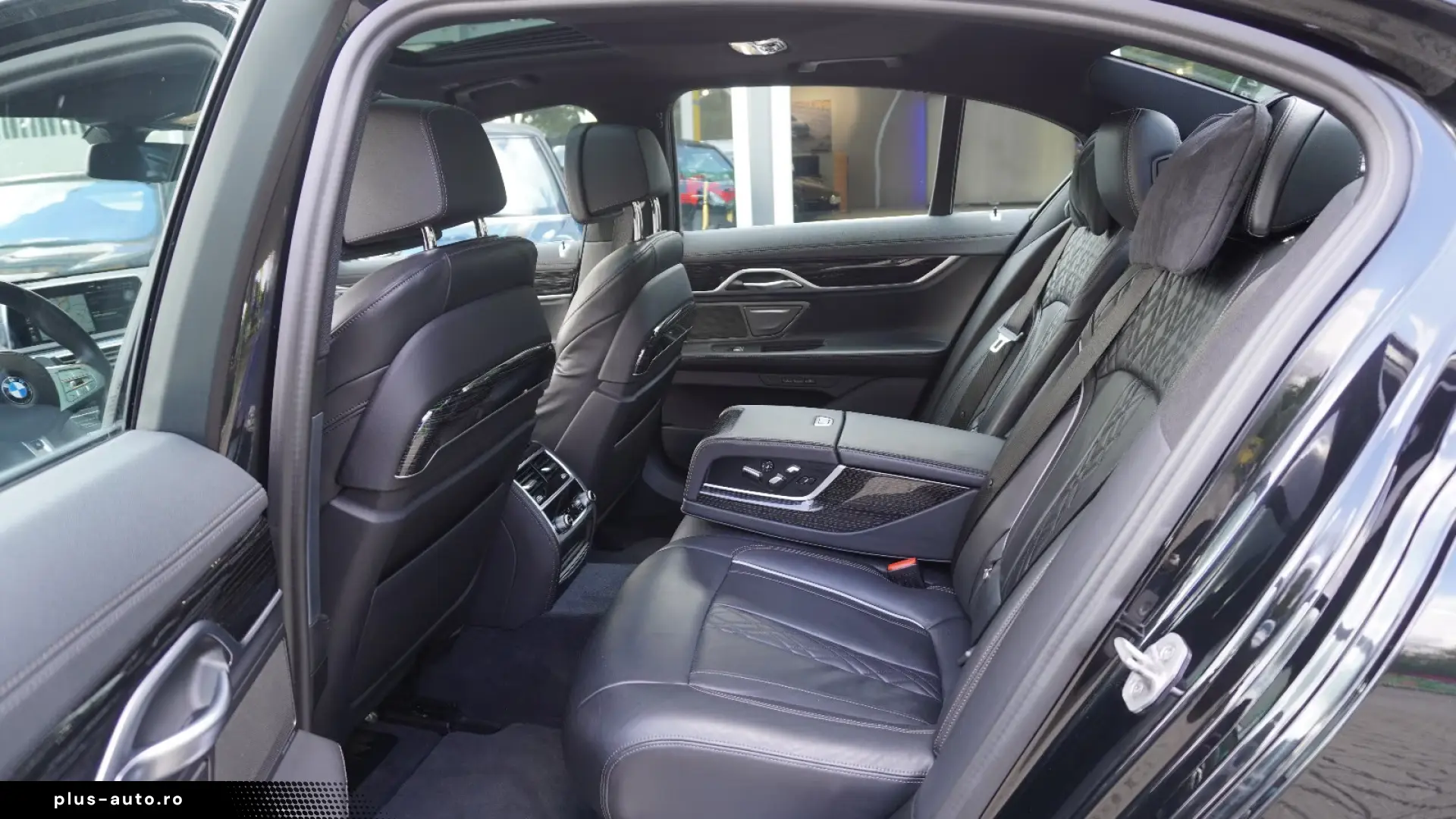 BMW 740xd ~M Sport~HUD~Har&Ka~Soft~Gestik~
