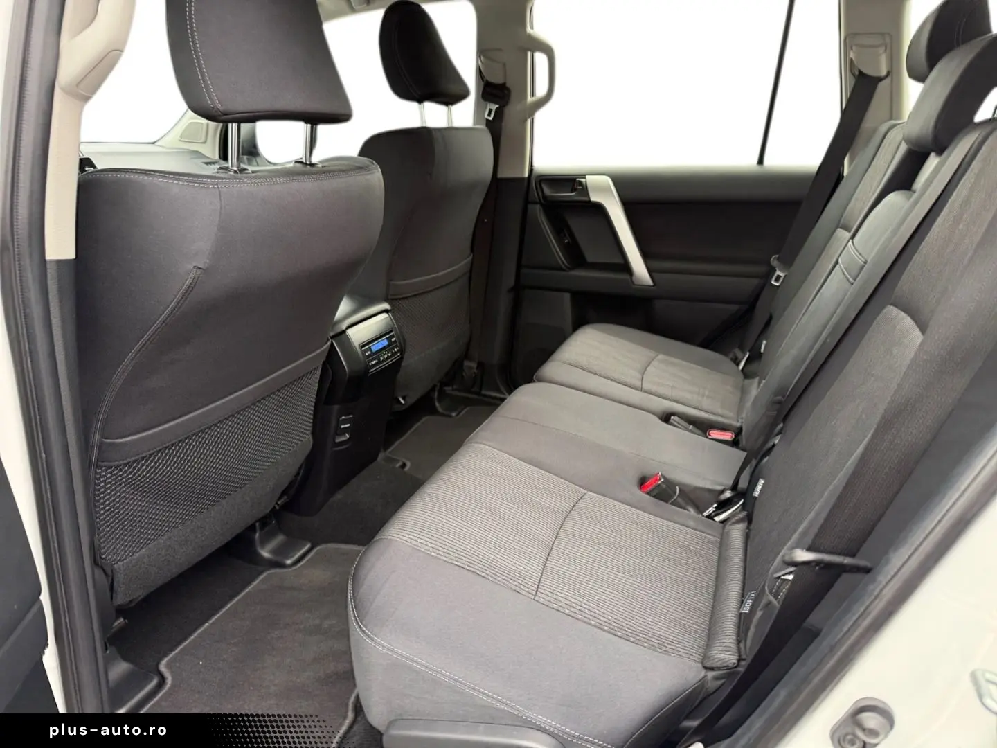 TOYOTA Land Cruiser 2.8 D-4D