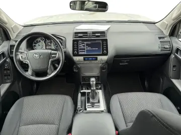 TOYOTA Land Cruiser 2.8 D-4D