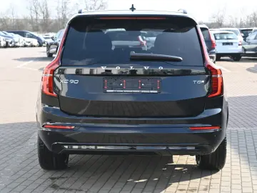 VOLVO XC90 T8 AWD Ultra Dark Recharge Plug-In Hybrid