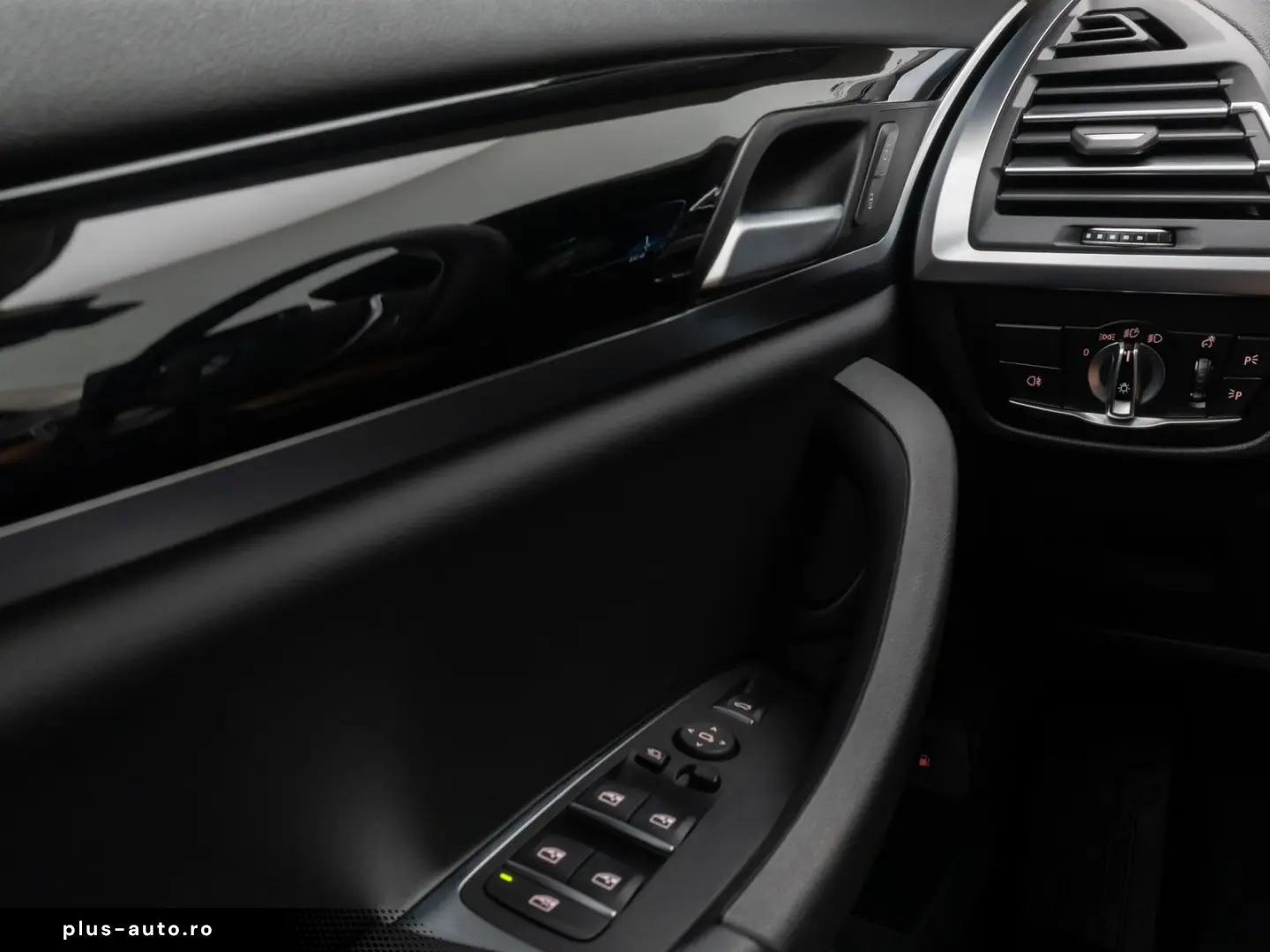 BMW X3 xDr30e Laser Laser Keyless HUD