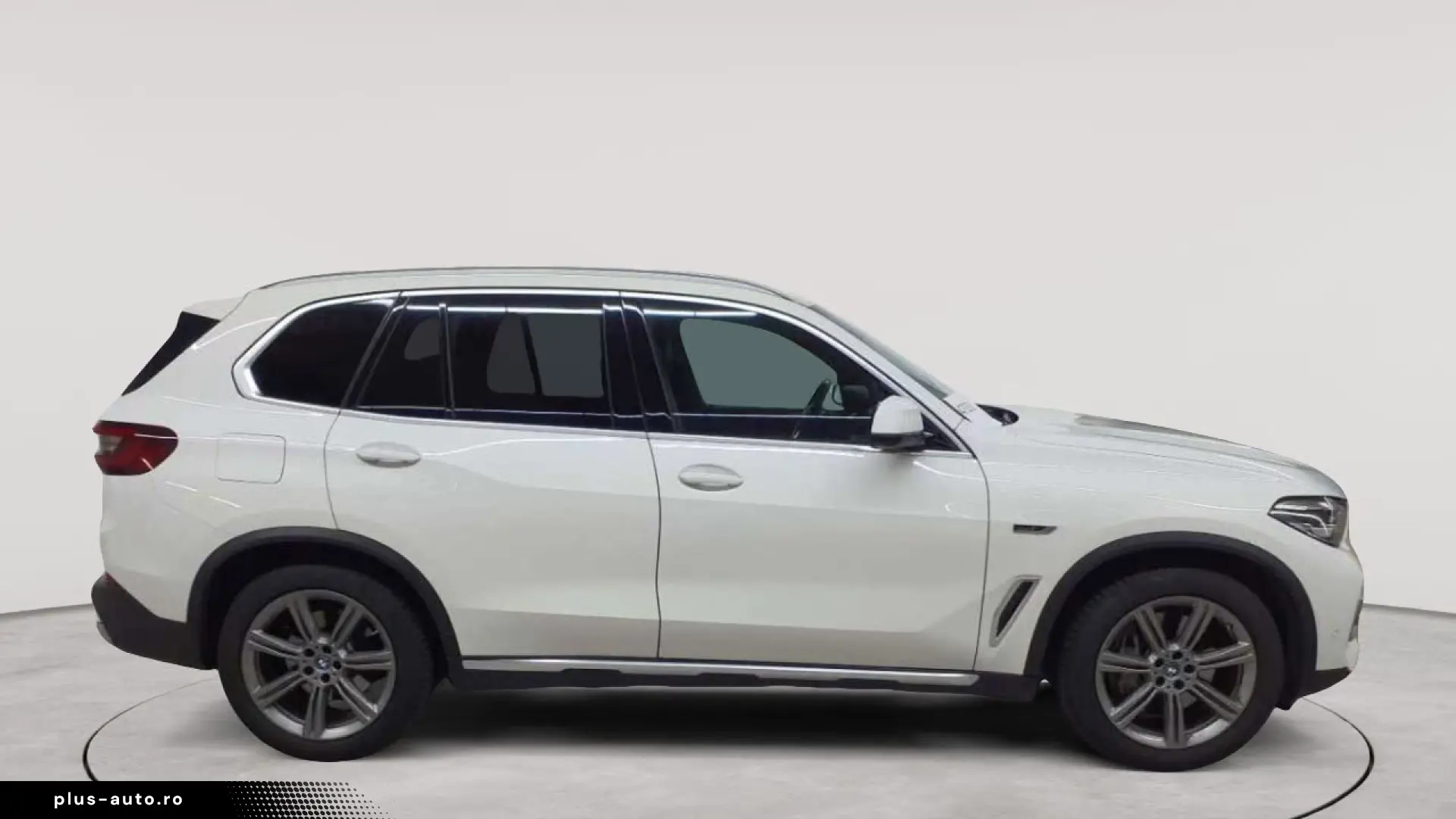 BMW X5 xDrive45e xLINE