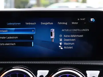 MERCEDES-BENZ CLA 250 e 3x AMG NIGHT KAMERA WIDESCREEN AHK