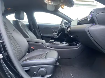 MERCEDES-BENZ CLA 250 e  LED-Ambiente-High-End