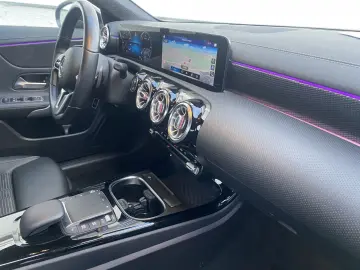 MERCEDES-BENZ CLA 250 e  LED-Ambiente-High-End