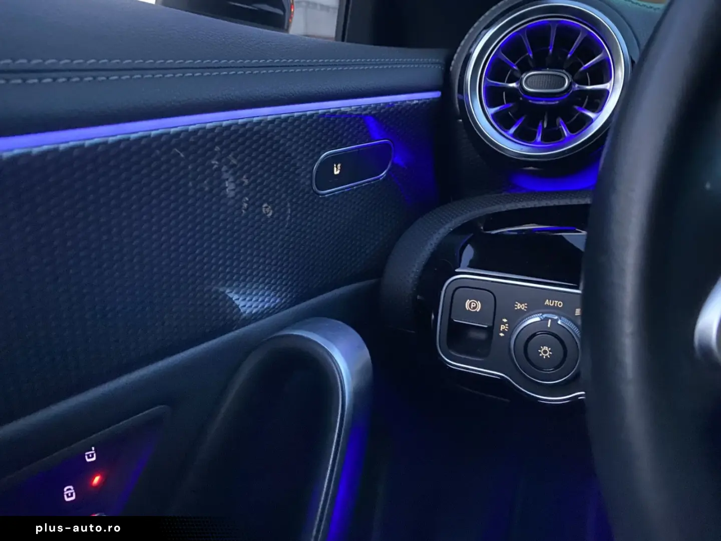 MERCEDES-BENZ CLA 250 e  LED-Ambiente-High-End