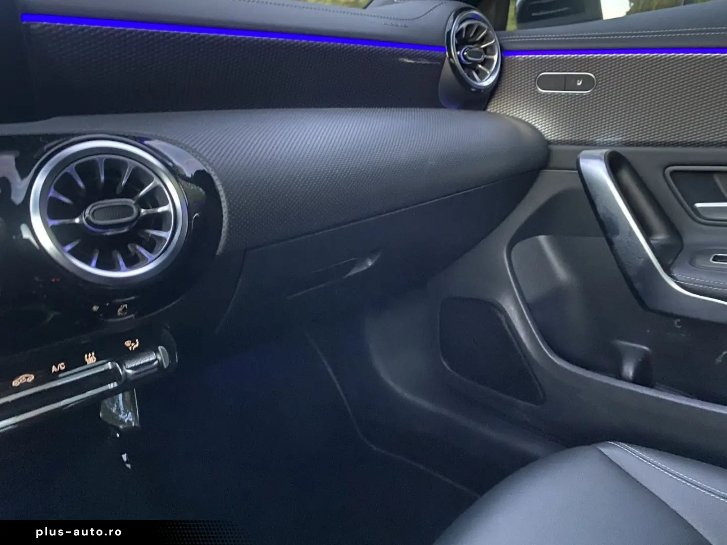 MERCEDES-BENZ CLA 250 e  LED-Ambiente-High-End