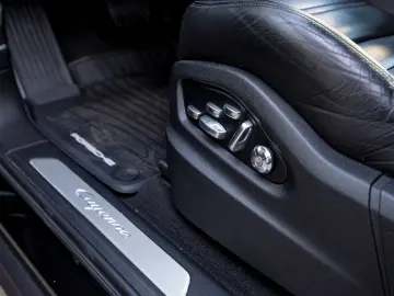 Porsche Cayenne Coupe e Hybrid  Led Matrix