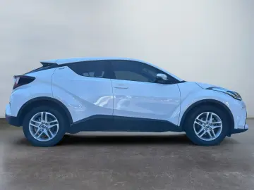 TOYOTA C-HR 1.8 Hybrid Flow  LED ACC Kamera CarPlay DAB