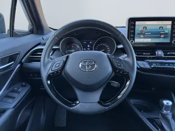 TOYOTA C-HR 1.8 Hybrid Flow  LED ACC Kamera CarPlay DAB