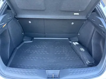 TOYOTA C-HR 1.8 Hybrid Flow  LED ACC Kamera CarPlay DAB
