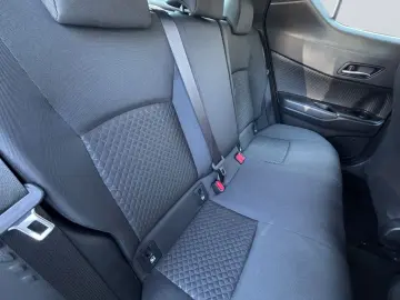 TOYOTA C-HR 1.8 Hybrid Flow  LED ACC Kamera CarPlay DAB