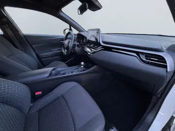 TOYOTA C-HR 1.8 Hybrid Flow  LED ACC Kamera CarPlay DAB