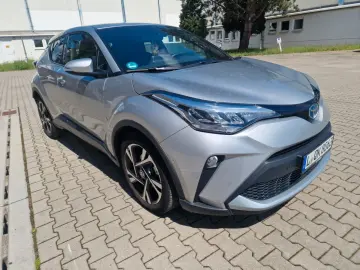 TOYOTA C-HR Hybrid Team D Tüv Neu