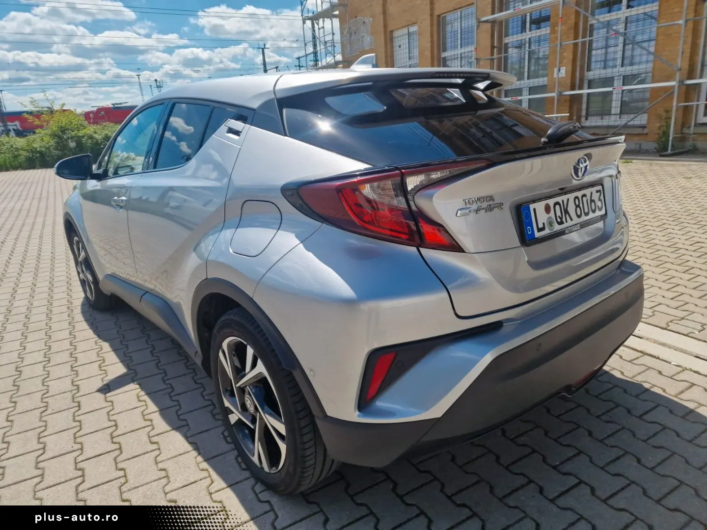 TOYOTA C-HR Hybrid Team D Tüv Neu
