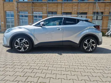 TOYOTA C-HR Hybrid Team D Tüv Neu