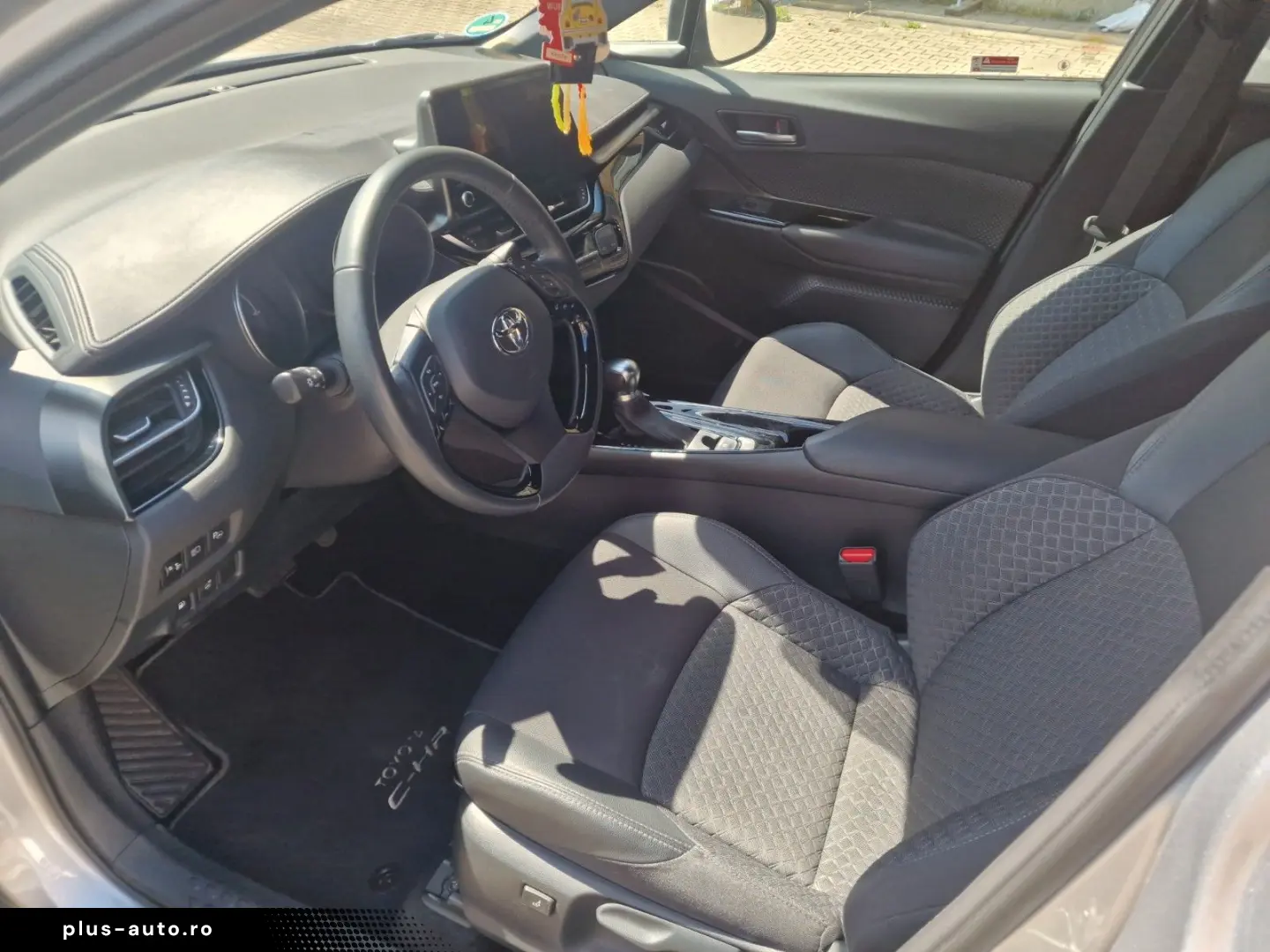 TOYOTA C-HR Hybrid Team D Tüv Neu