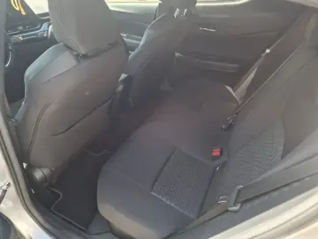 TOYOTA C-HR Hybrid Team D Tüv Neu