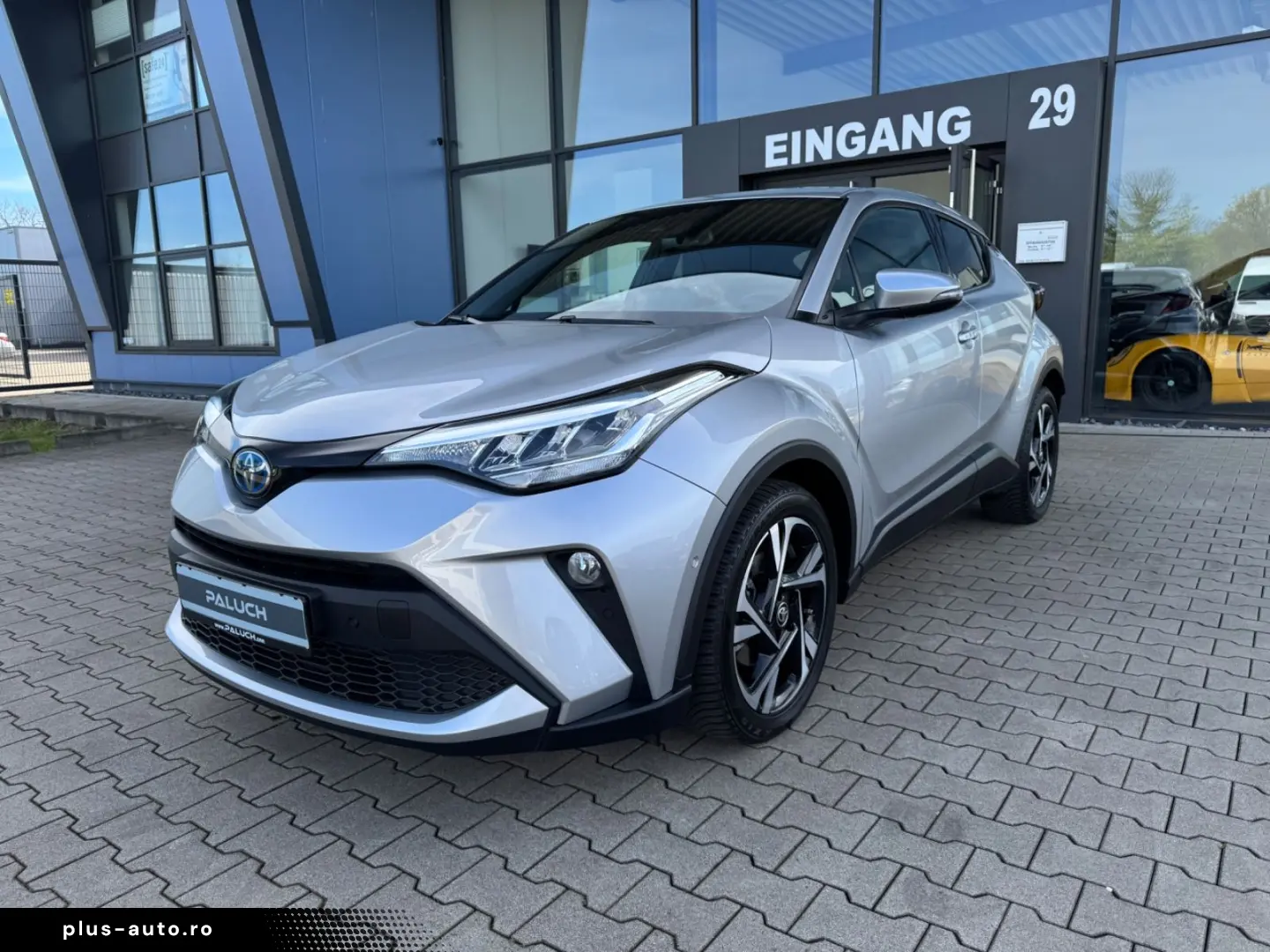 TOYOTA C-HR Hybrid Team Deutschland Edition