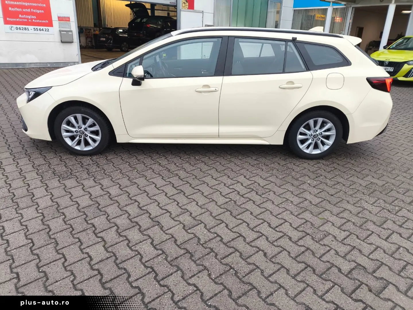TOYOTA Corolla Touring Sports 1.8 VVT i-Hybrid Business