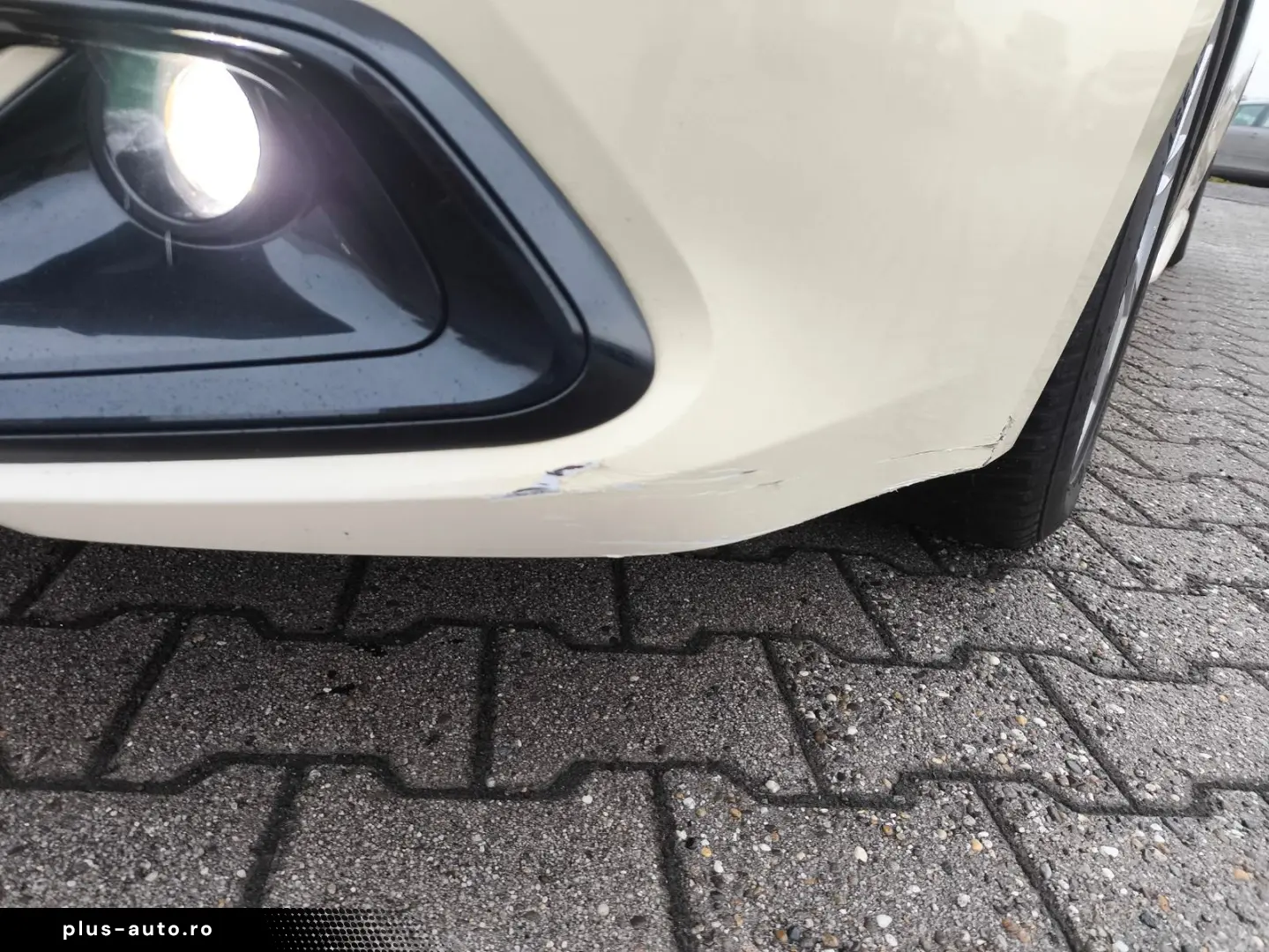TOYOTA Corolla Touring Sports 1.8 VVT i-Hybrid Business