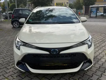 TOYOTA Corolla Touring Sports Hybrid Business Edition