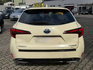 TOYOTA Corolla Touring Sports Hybrid Business Edition